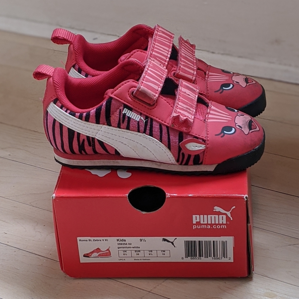 Girls 9.5 puma sneakers